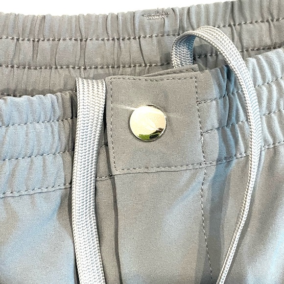 Waddaplaya Gray 9” Golf Shorts 30 New w/o tags - Picture 7 of 11